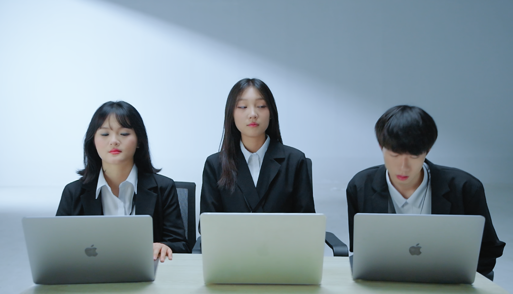 广告2.png 广告2.png