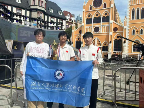 图片 2 图片 2