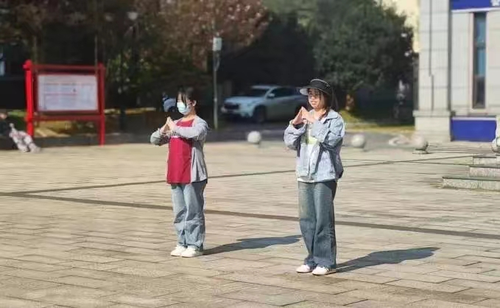 图片 18 图片 18