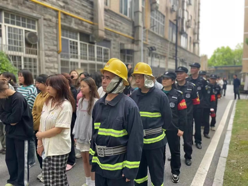 图片 15 图片 15
